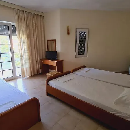 Artemis Hotel