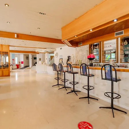 阿尔特弥斯酒店 酒店 3*