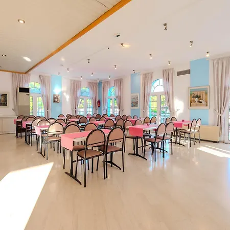 Szálloda Artemis 3*