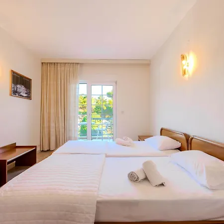 Szálloda Artemis Prínosz