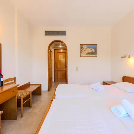 Szálloda Artemis Prínosz